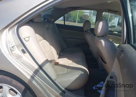 2002 Toyota Camry Le from USA, damaged, VIN 4T1BE32K22U545537